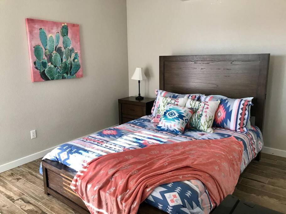 Private View On The Lake Side Of 95! Sleeps 16 哈瓦苏湖城 外观 照片